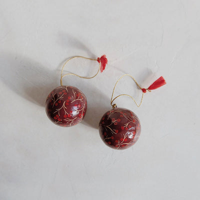 Hand-painted Berry Paper Mache Ornament Set - Burgundy