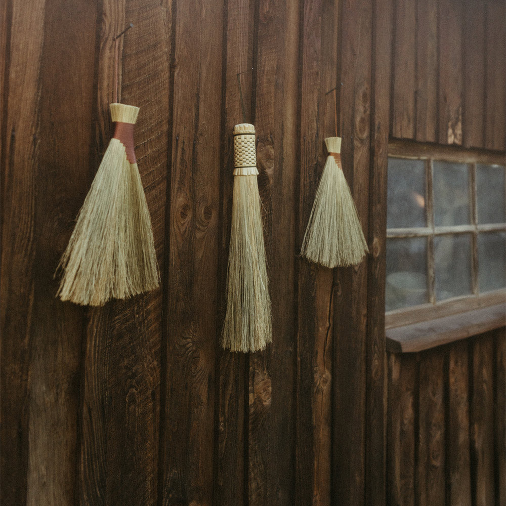 Large Plaited Hand Broom