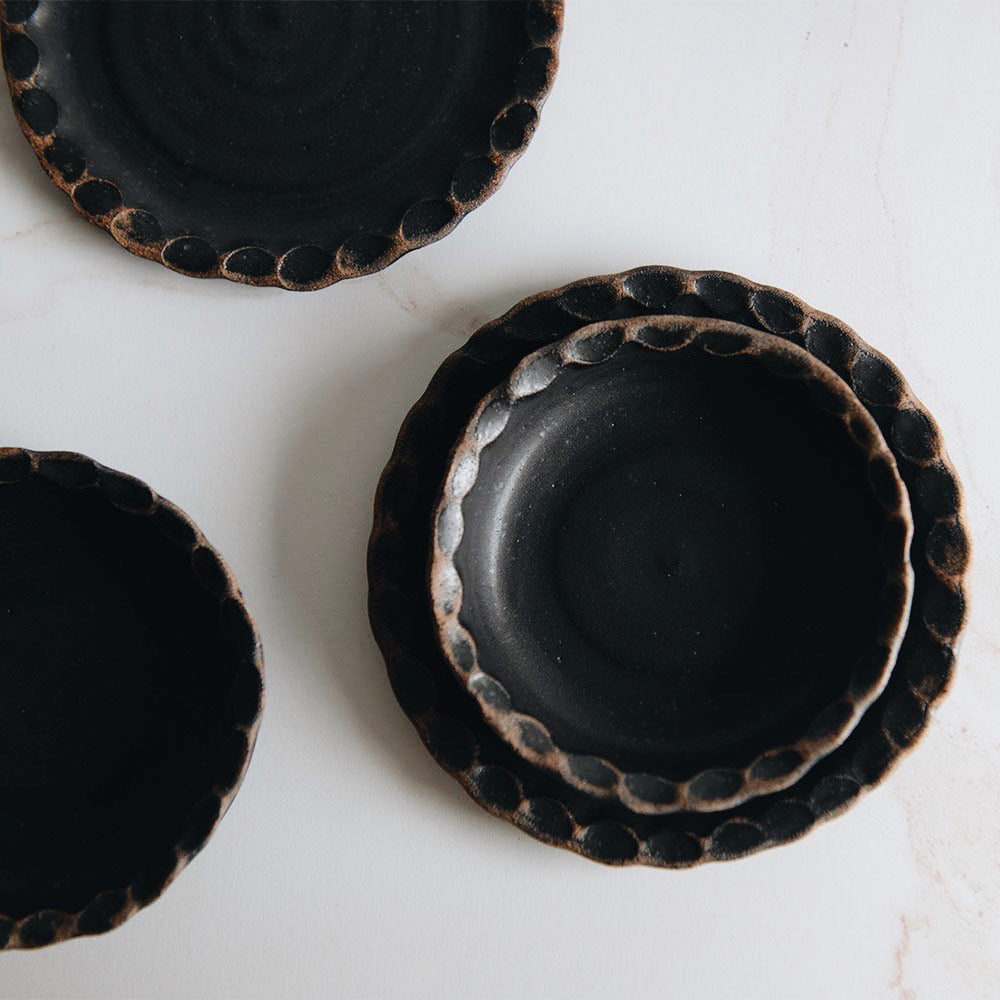 Ceramic Scalloped Dish - Dark