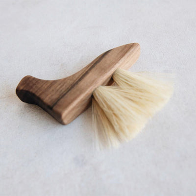 Small Wooden Counter Brush No. MT0952
