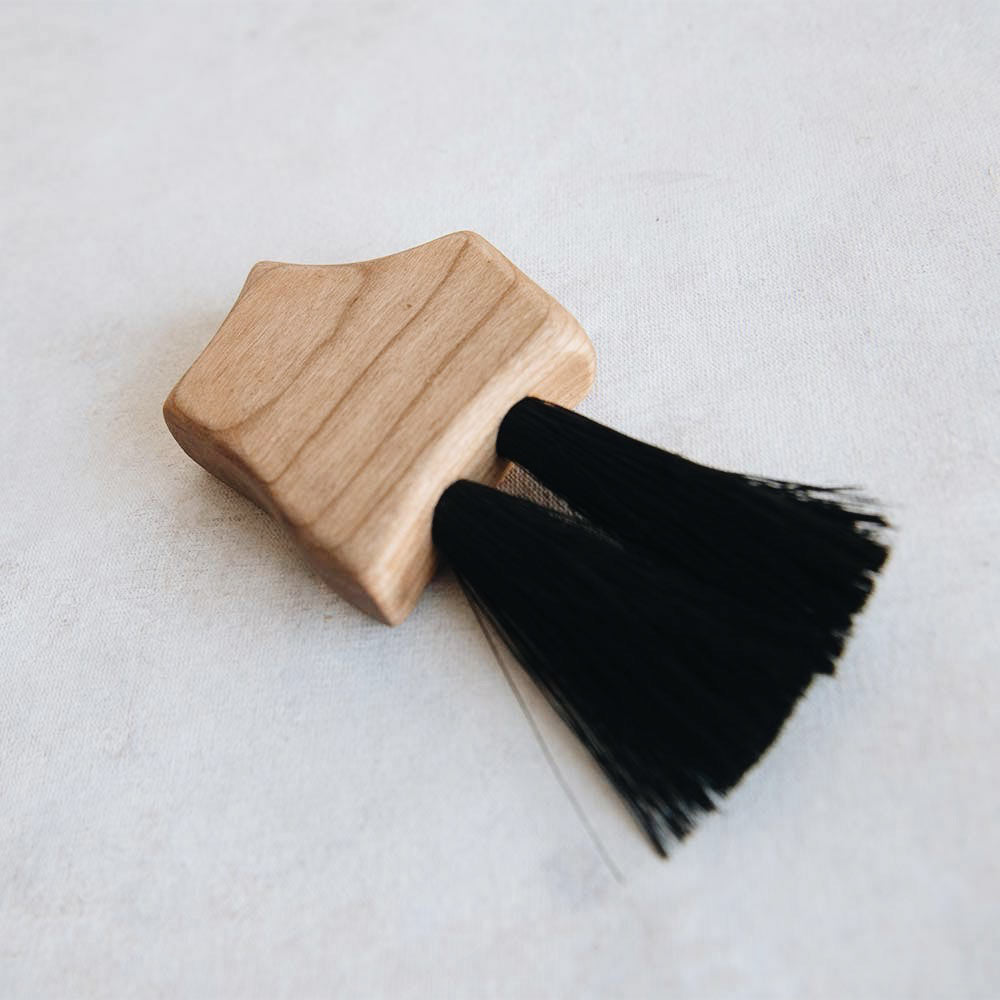 Small Wooden Counter Brush No. MT0953