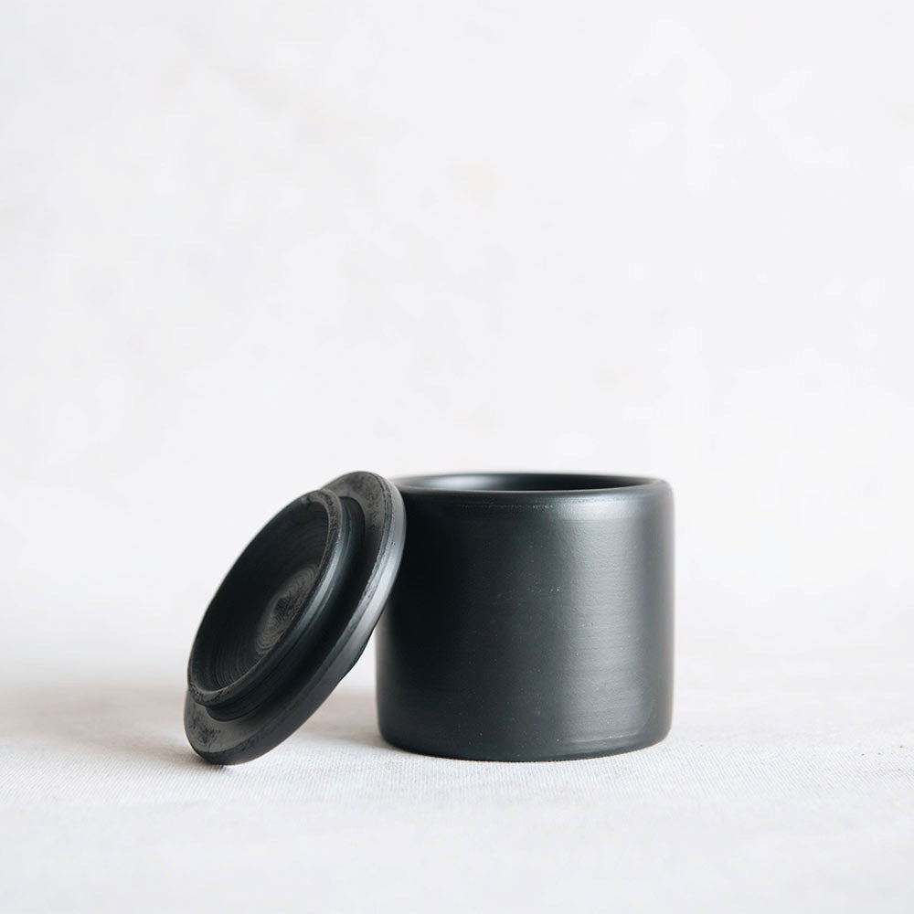 Earthenware Ceramic Cup with Lid