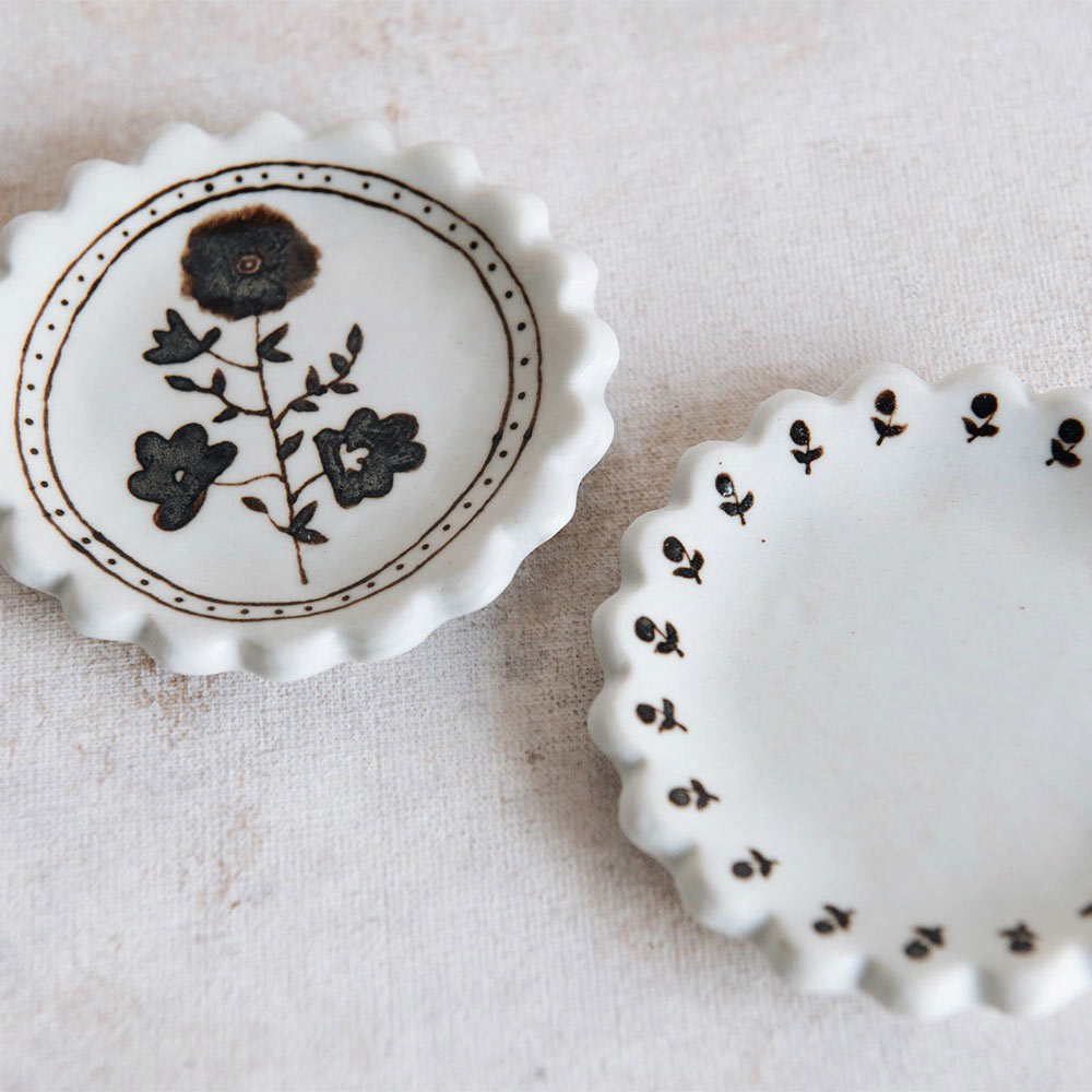 Hand-painted Porcelain Posy Dish
