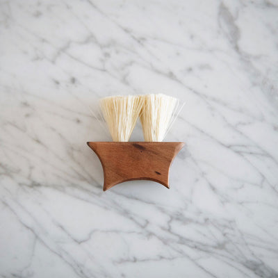 Small Wooden Counter Brush No. MT0942